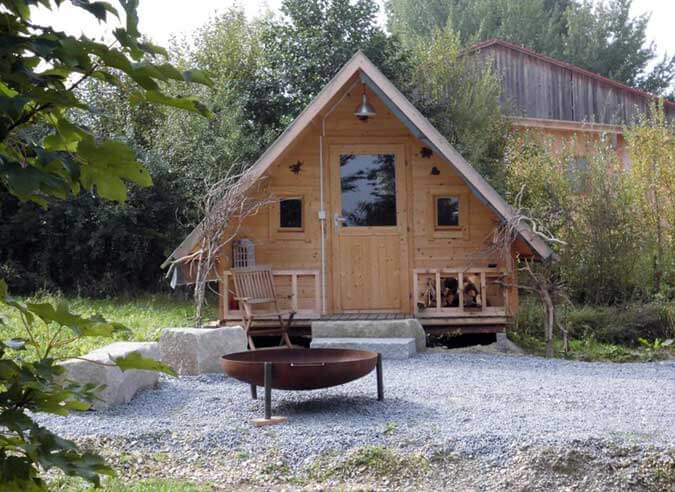 Gartenhaus als Schlafhütte: Hexenhaus