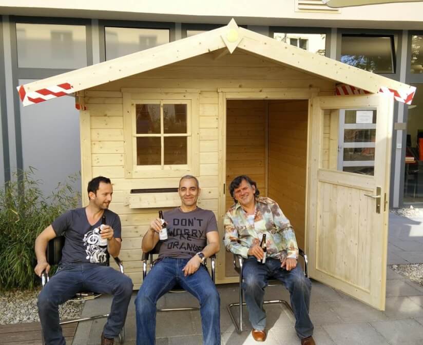 Richtfest vor Tommy Schmidts Gartenhaus
