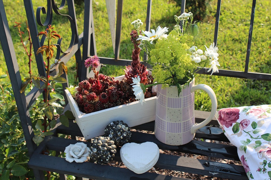 Mit Liebe zum romantischen Detail: Das ist Danielas Gartendeko. 