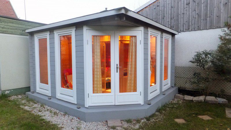 Wie ein zweites Wohnzimmer: das Gartenhaus-Modell Maya-44-ISO.