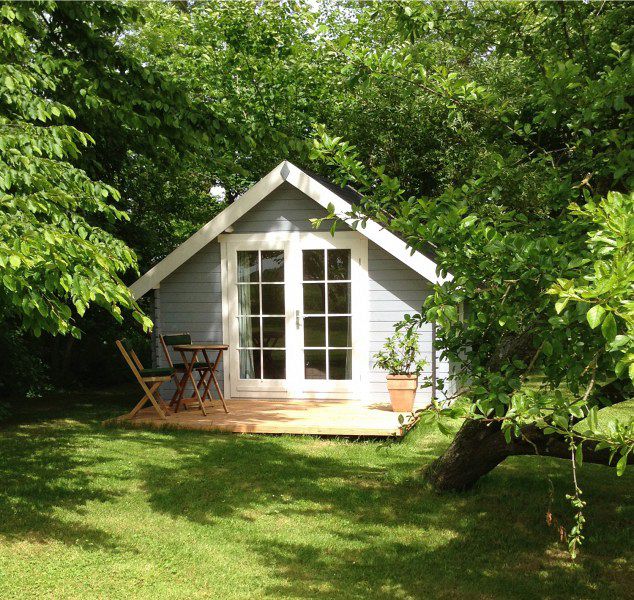 Könnte auch am Fjord stehen: unser Gartenhaus Modell Ronja.