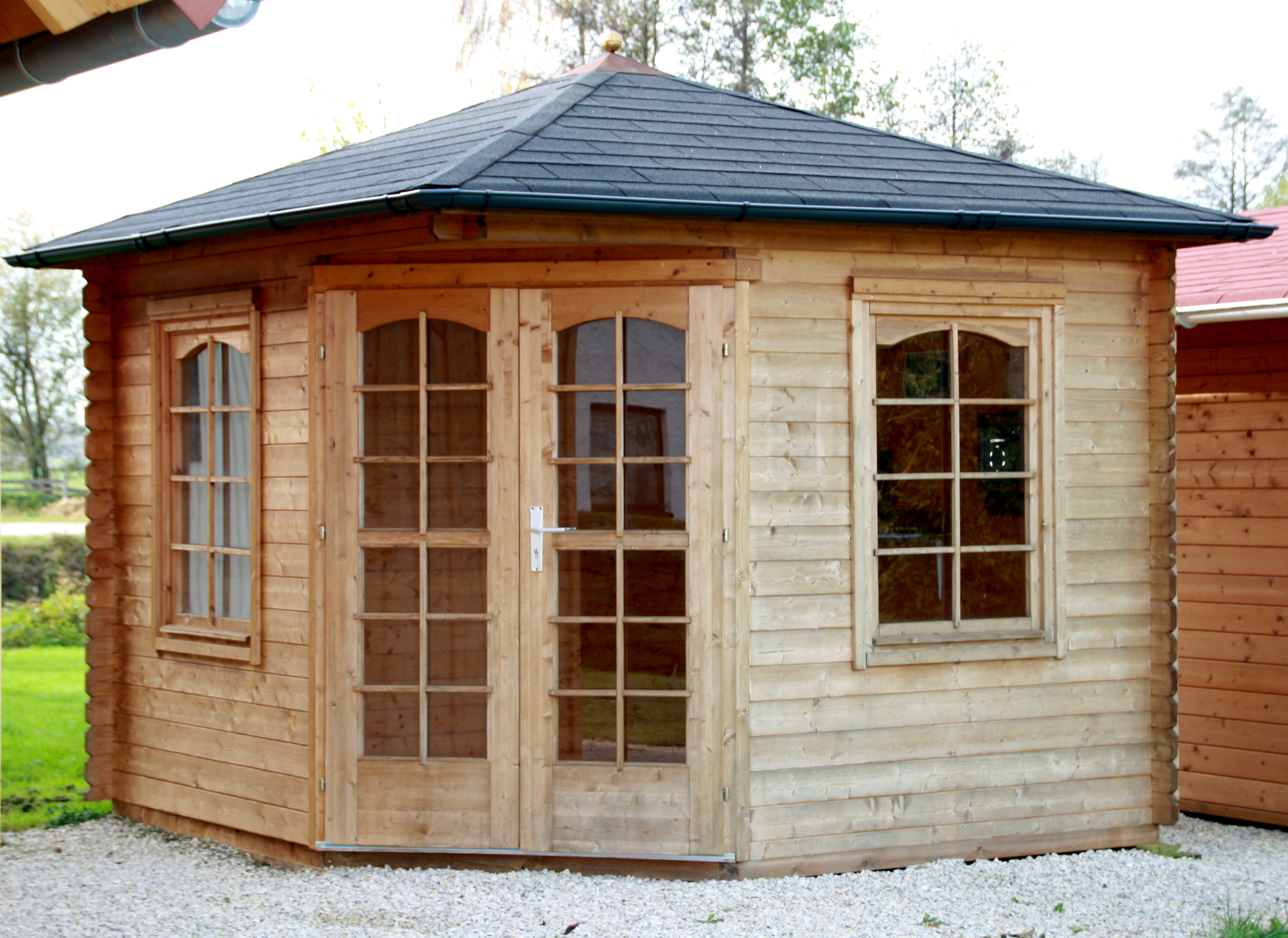 Vielfältiges Angebot Gartenhäuser