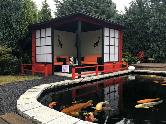 gartenhaus-mit-koi-gartenteich2