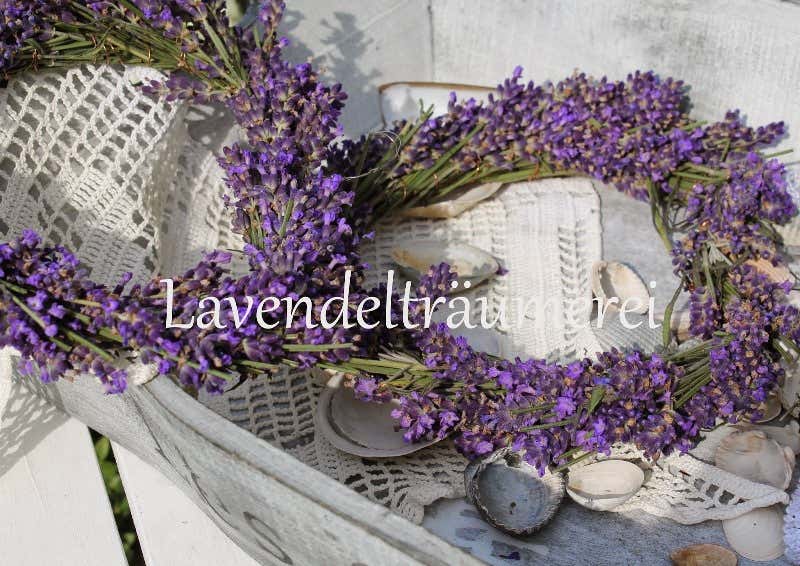 Lavendelkränze aus dem eigenen Garten