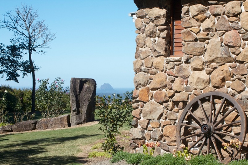 gartenhaus naturstein