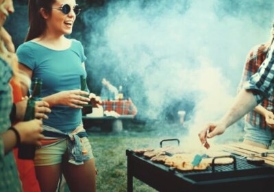 Grillen mit Freunden: 10 Deko- & Rezeptideen für Ihre Grillparty