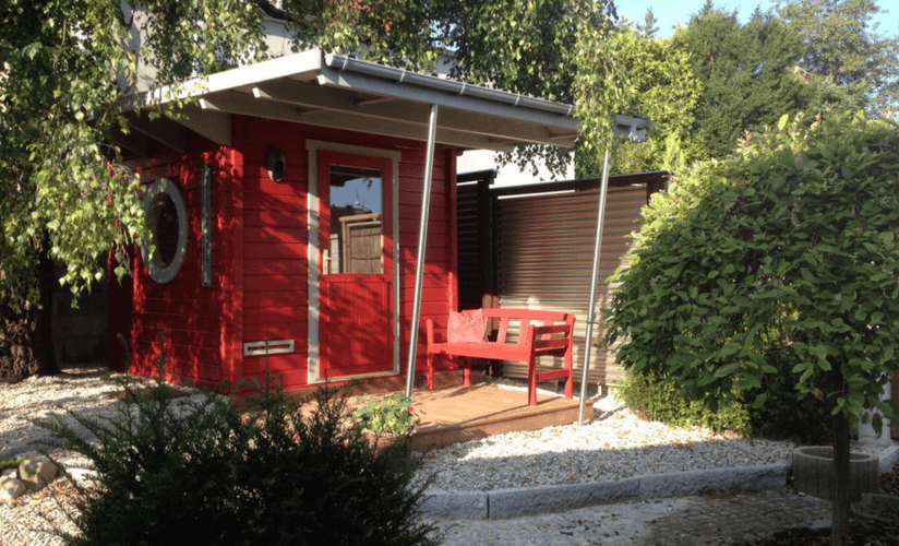 Sauna mit Vordach