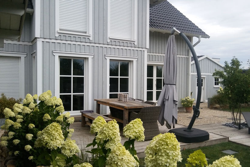 Haus Farbkombination Grau-Weiß - GartenHaus Magazin