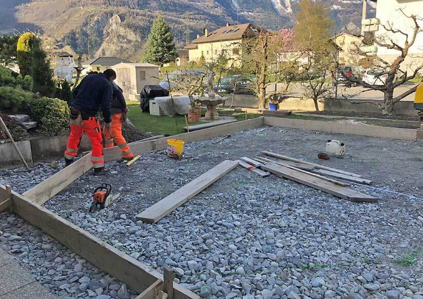 Fundament-Schalung wird erstellt