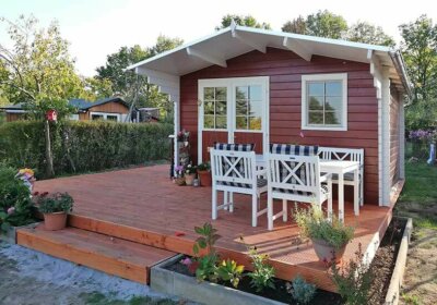 Gartenhaus Erki-44: ein schwedenroter Traum im Kleingarten Gartenhaus Erki-44