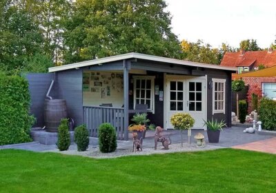 Gartenhaus Carl-28: Ein stylischer Geräteschuppen Gartenhaus Carl-28